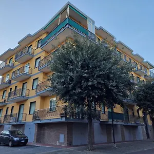 nettuno-250-metri-dal-mare-free-parking.hotelitalianriviera.com/